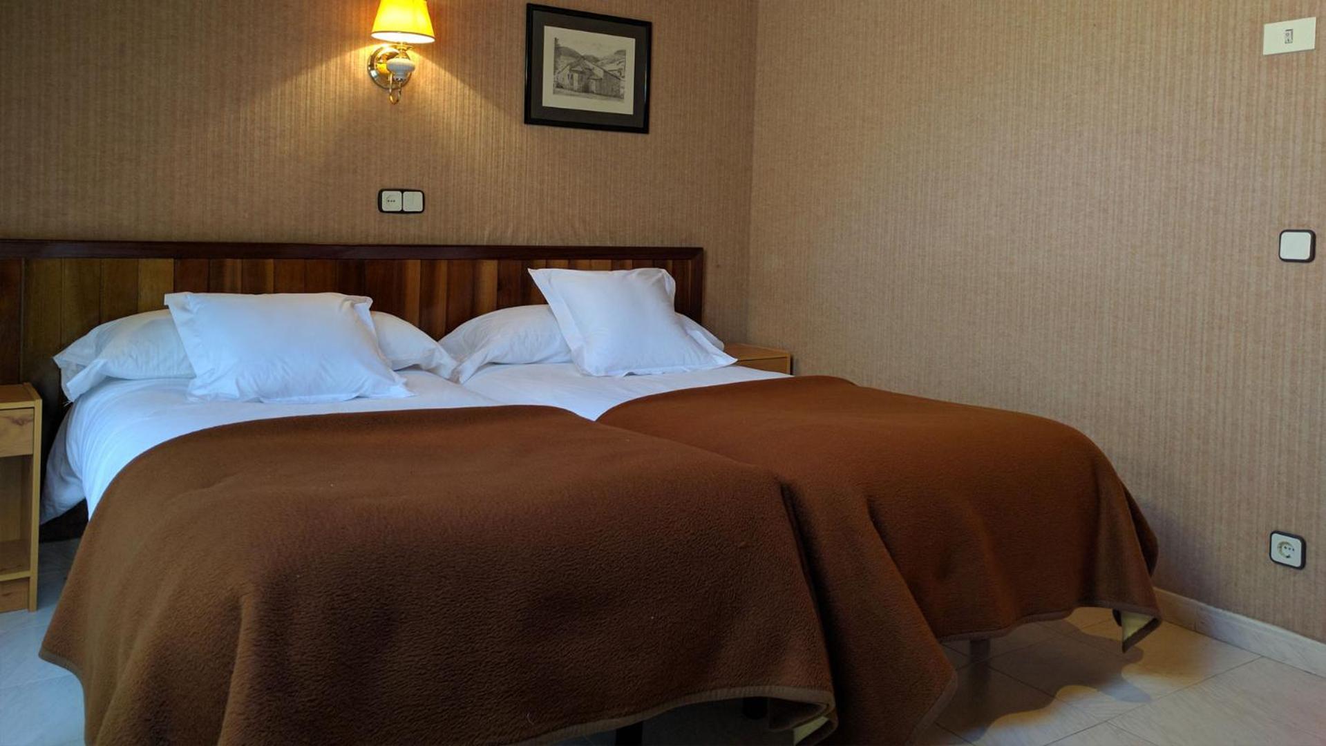 Hostal Talabart Лес Екстер'єр фото