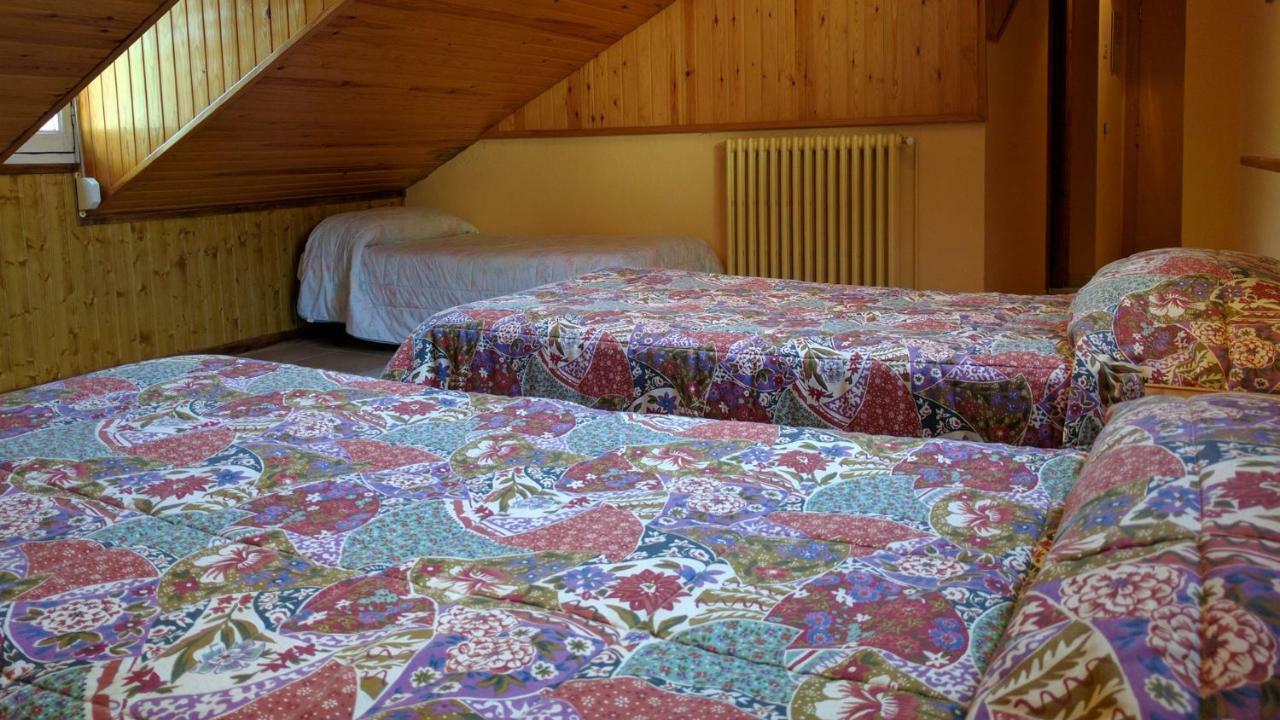 Hostal Talabart Лес Екстер'єр фото